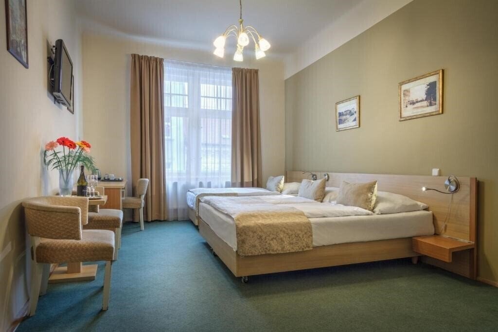 Fotografii Taurus 4*