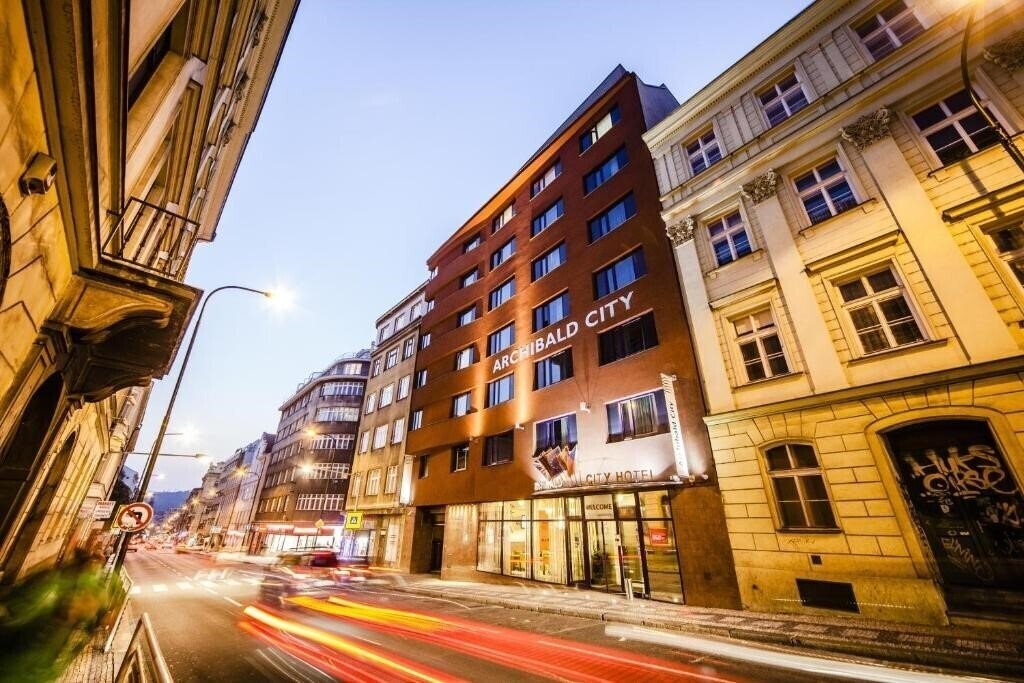 Отель Archibald City 4*