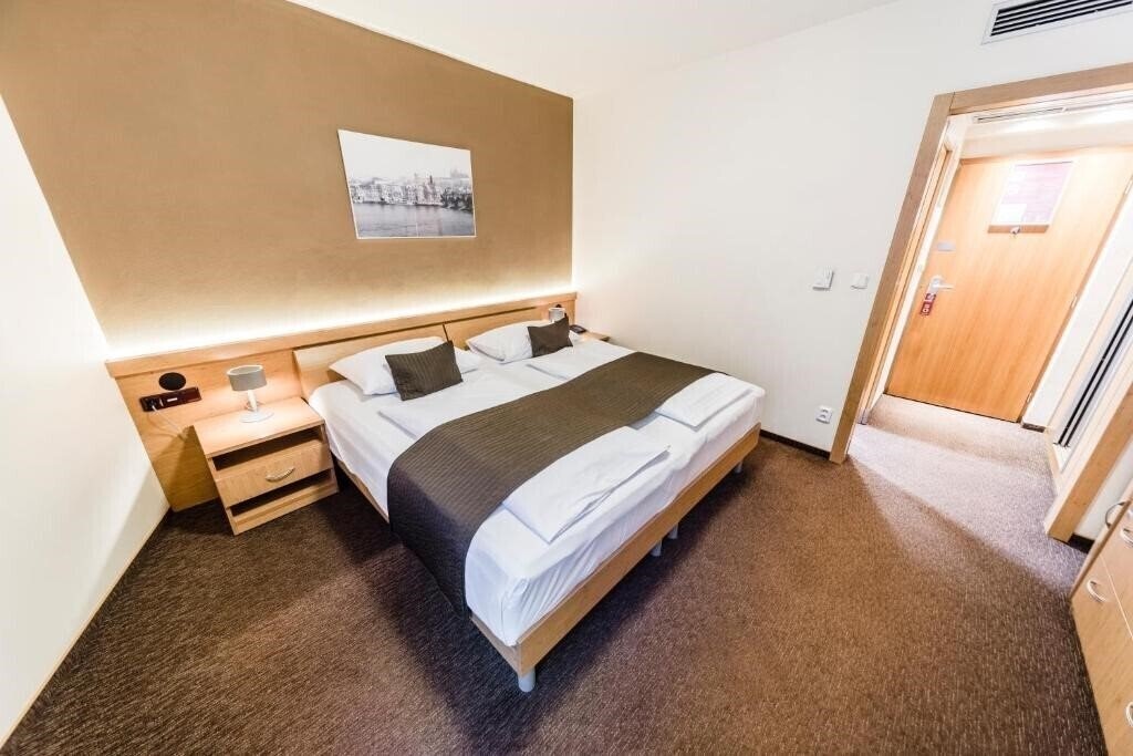Фото Archibald City 4*