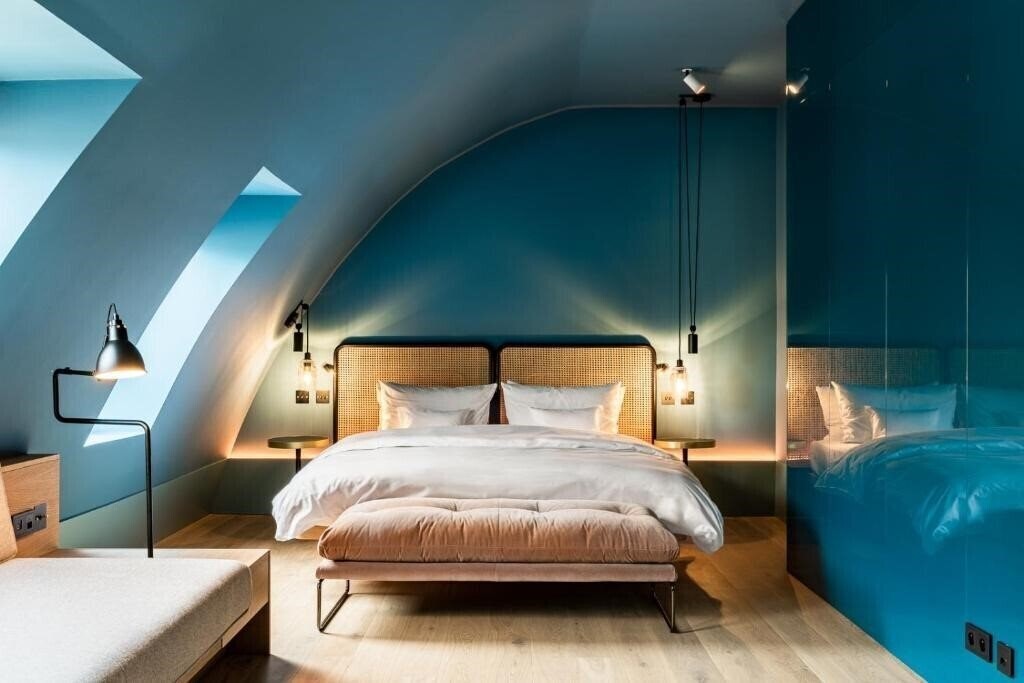 Fotografii Maximilian 4*