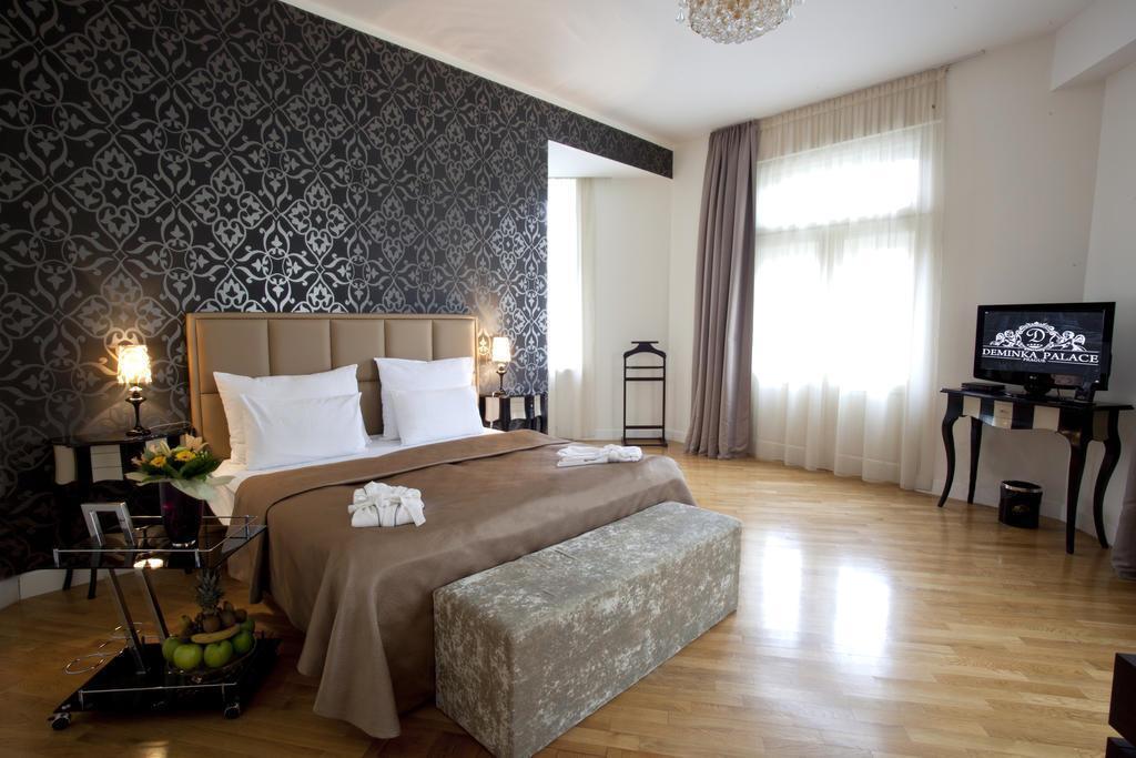 Hotel Palace Deminka 4*