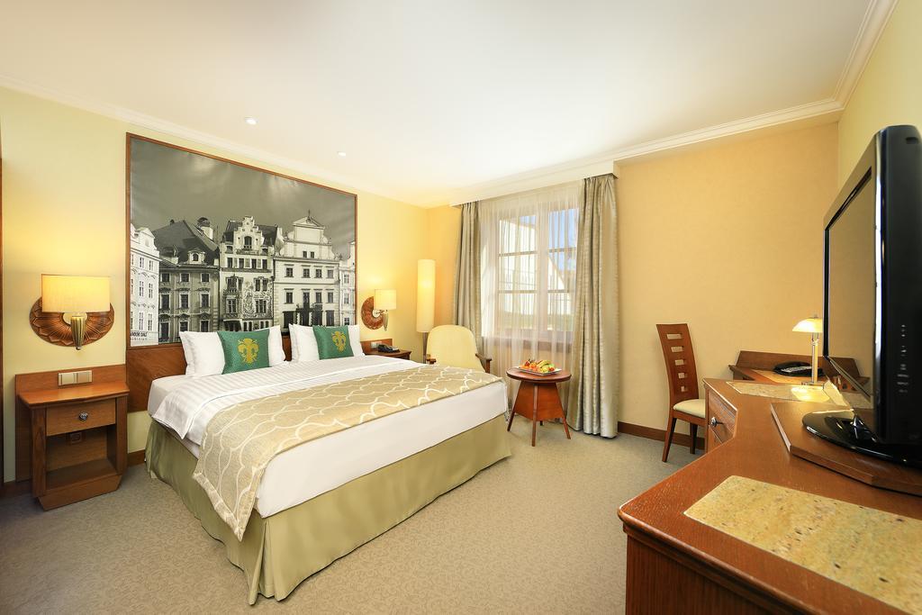 Отель Lindner Hotel Prague Castle (ex. Crowne Plaza Prague Castle) 5*