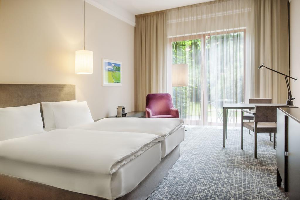 Hotel Nh Prague (ex. Movenpick) 4*