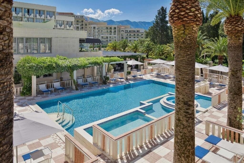Отель Mediteran Hotel & Resort 4*