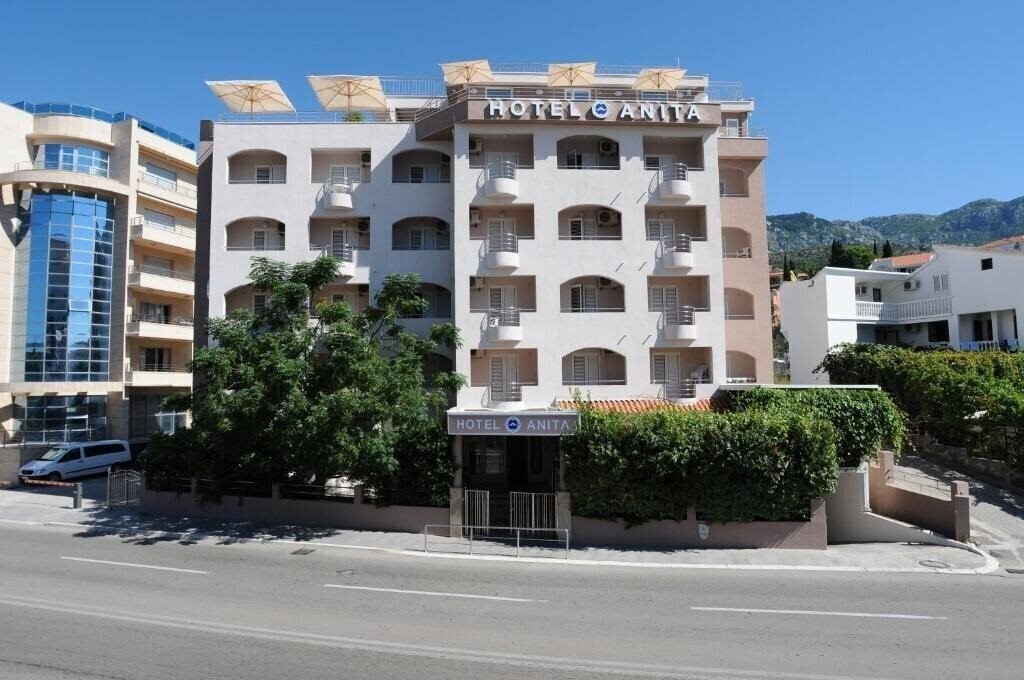 Отель Anita Hotel 3*