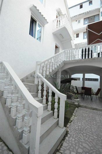Hotel Eden Apartments 3*