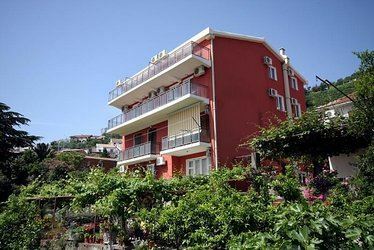 Hotel Villa Grand 3*