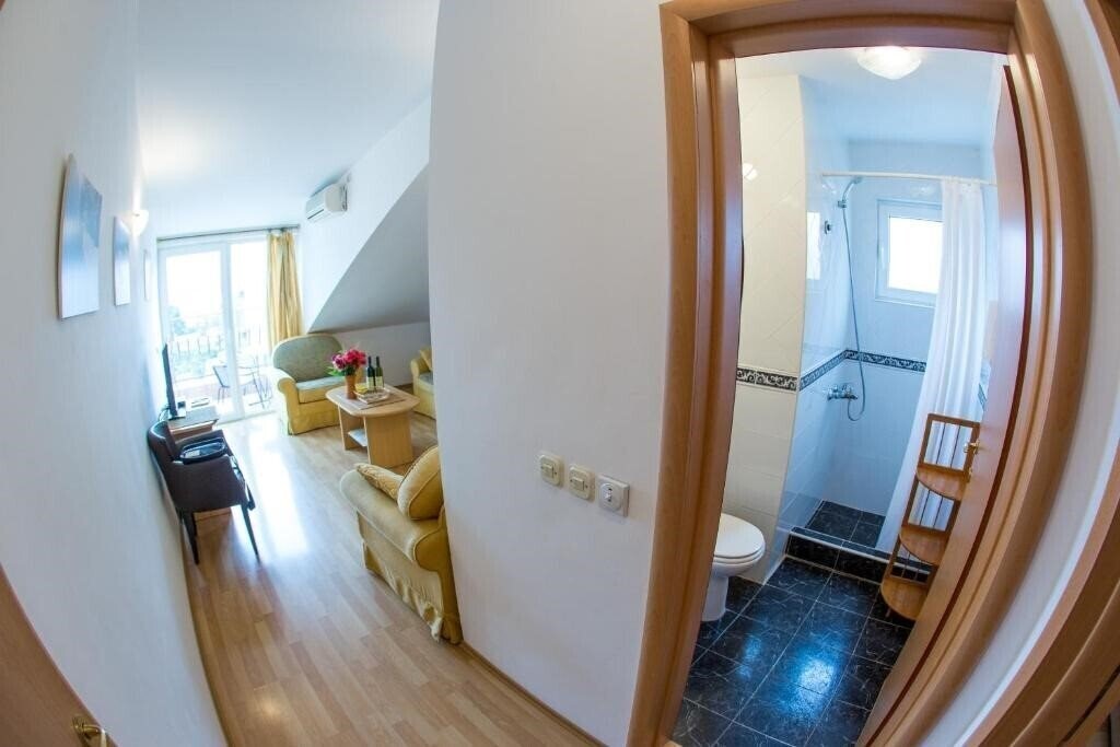 Fotografii Lukas Apartments 3*