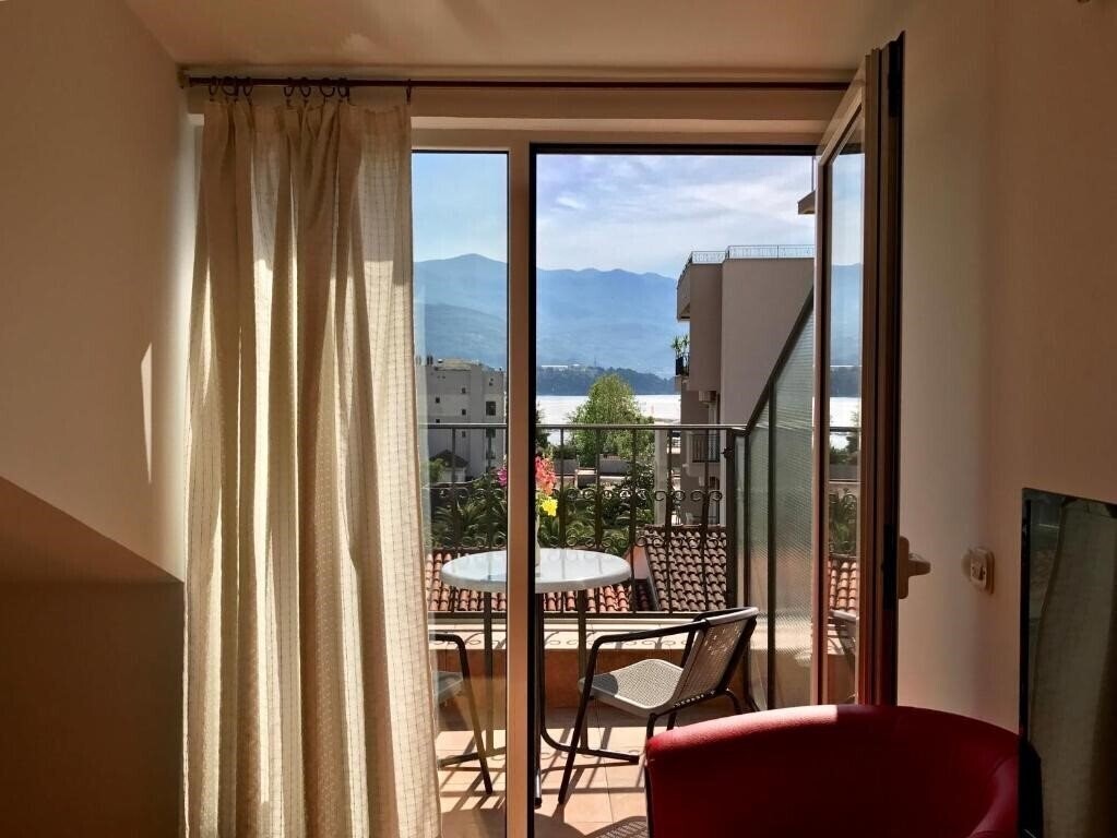 Imaginea Lukas Apartments 3*