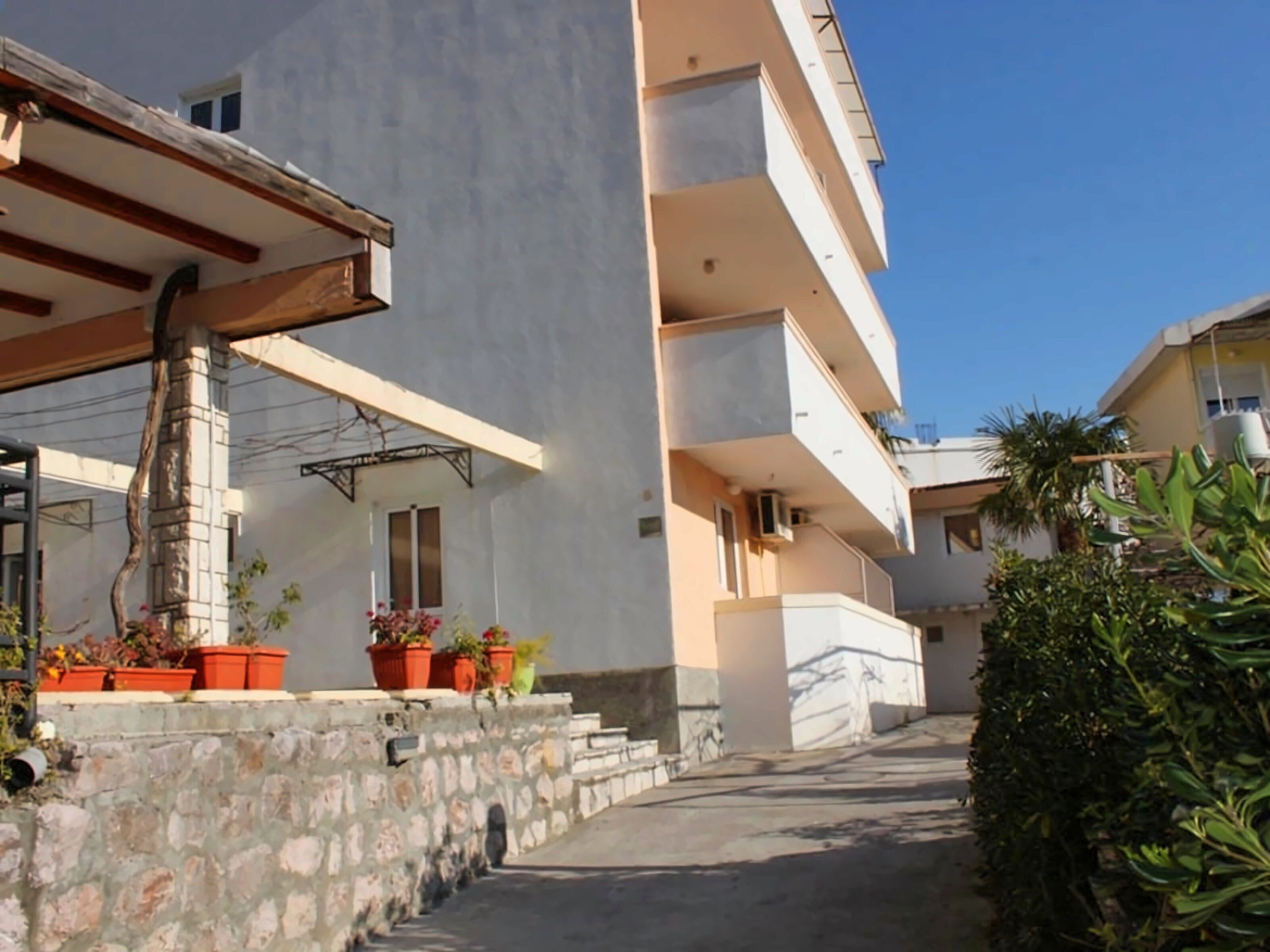 Fotografii Strugar Hotel 2*