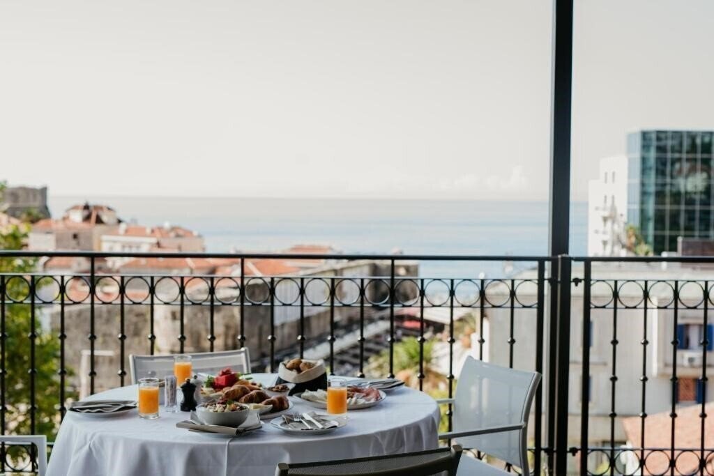 Fotografie Majestic 4*