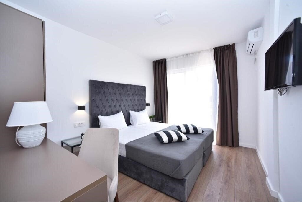 Фотография Guest House Adrovic 110 Apart апартаменты