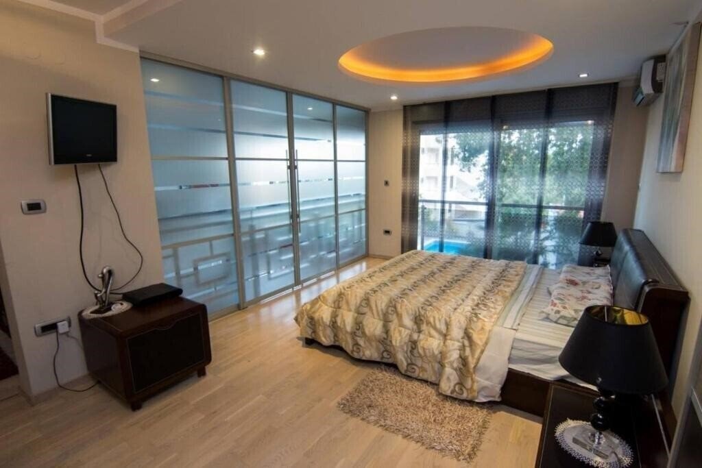 Imaginea Villa Ivan 4*