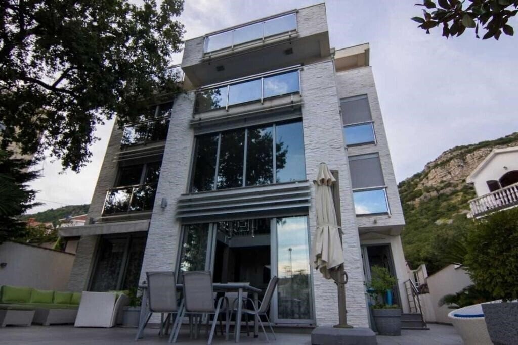 Imaginea Villa Ivan 4*