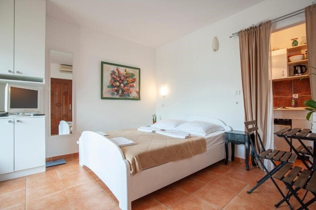 Imaginea Villa Teona 3*