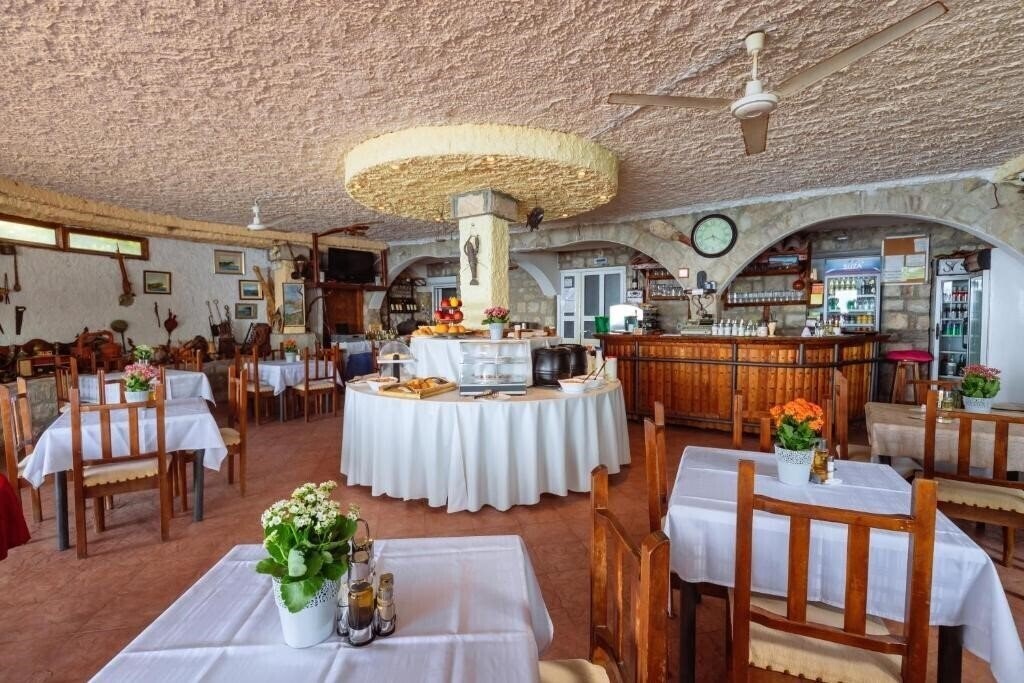 Imaginea Savojo Small Hotel 2*