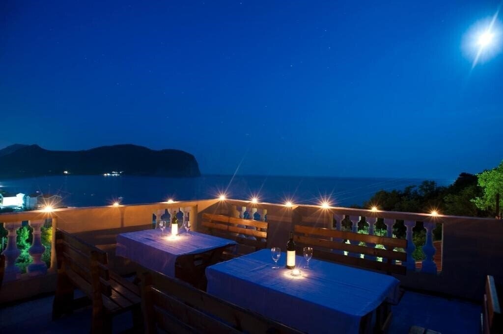 Fotografii Villa Castellamare вилла