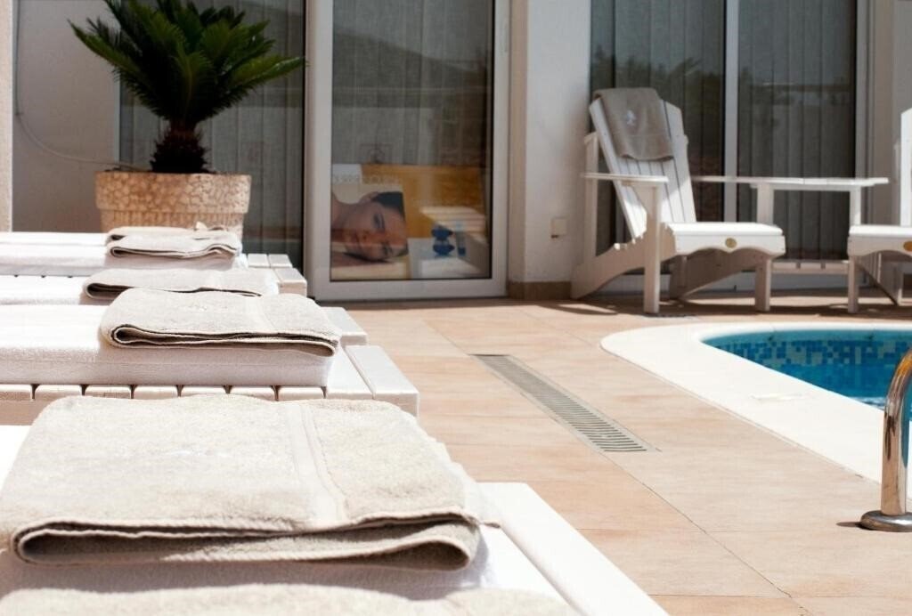 Fotografie Kamelija Apartments 4*