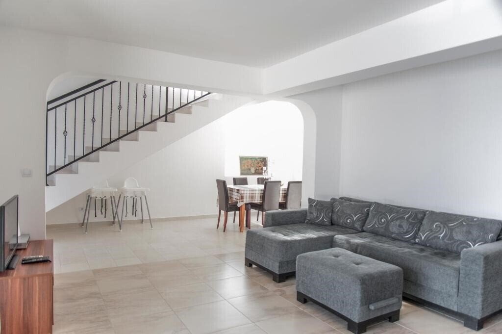 Imaginea Villa Aleksandar Hotel 4*