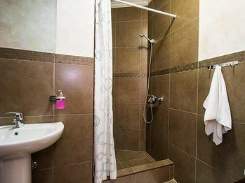 Imaginea Villa Tianis 3*