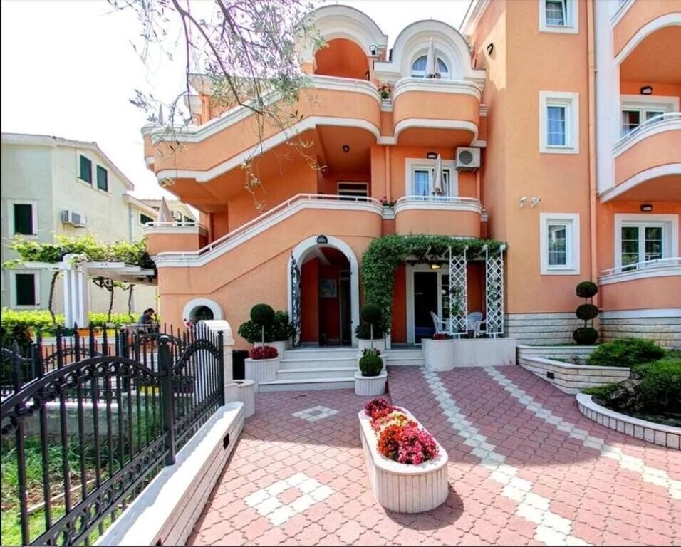 Hotel Koral 3*