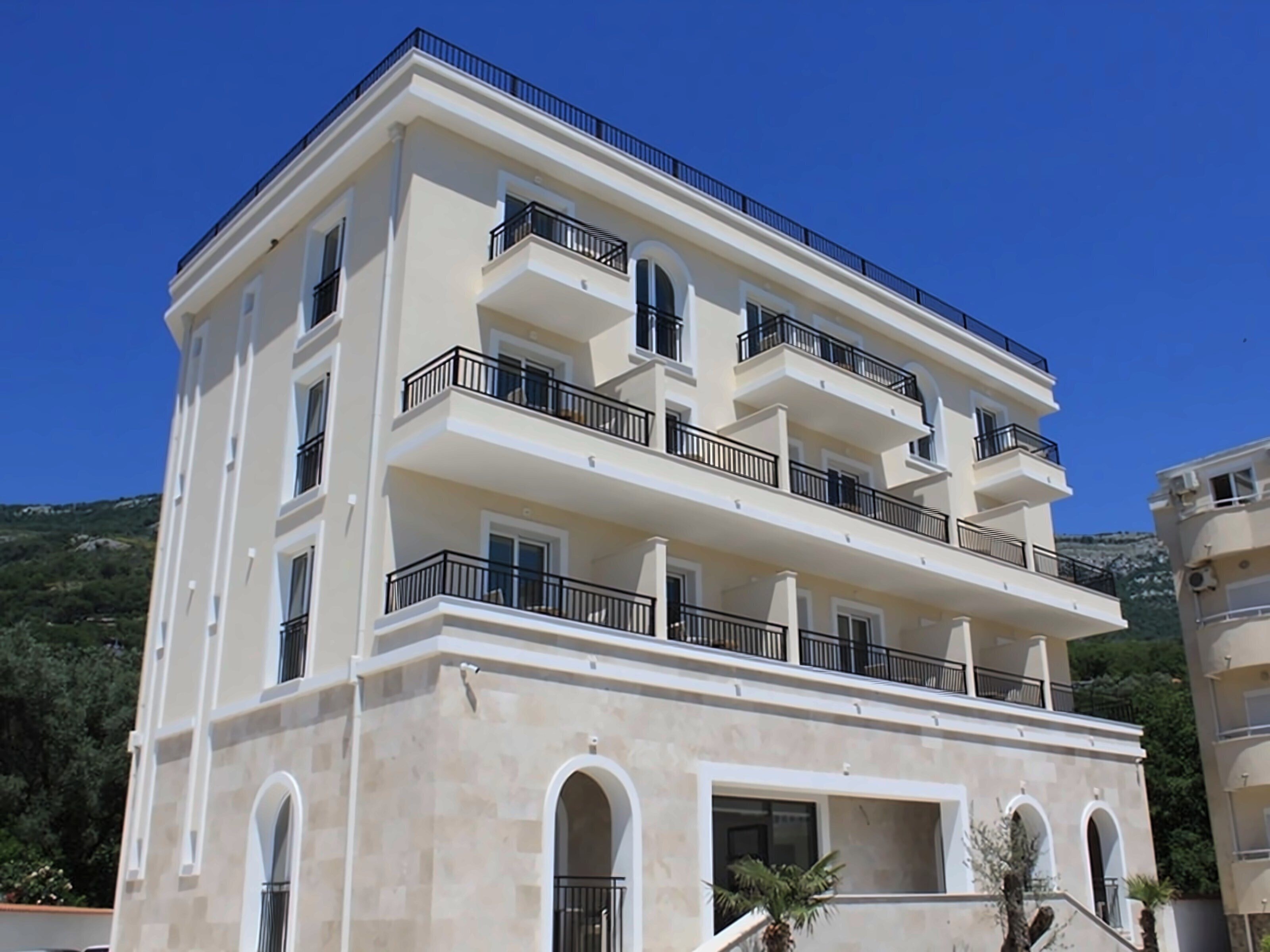 Hotel Ponta Buljarica Residence Villa 4*