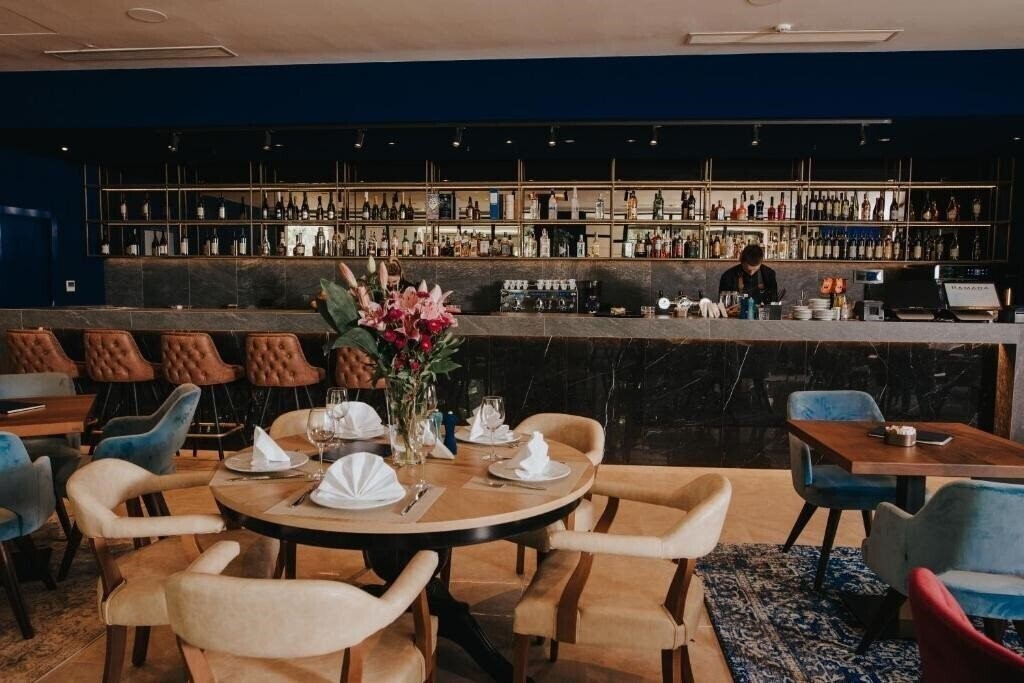 Fotografii Hotel Ramada 4*