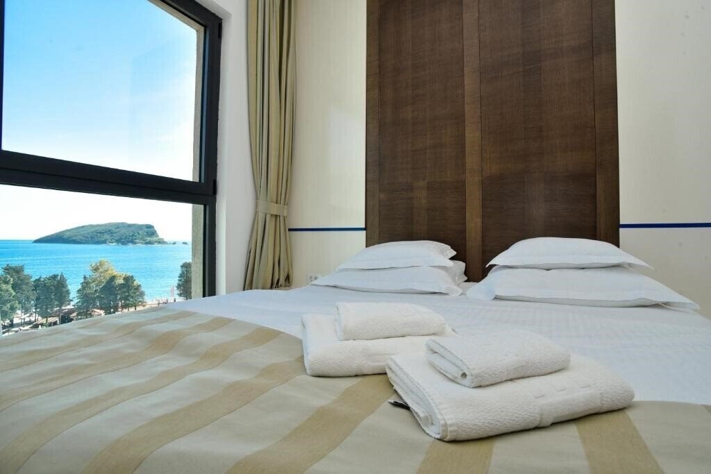 Hotel Barbeta Accommodation 4*