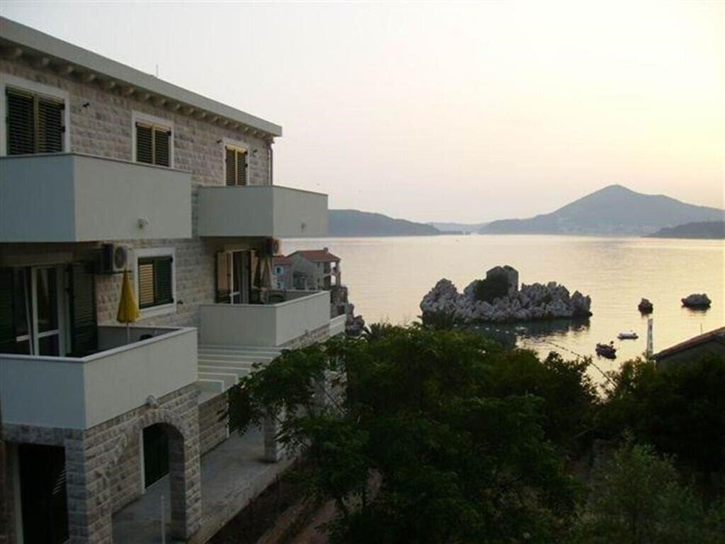 Hotel Villa Pastrovka 4*