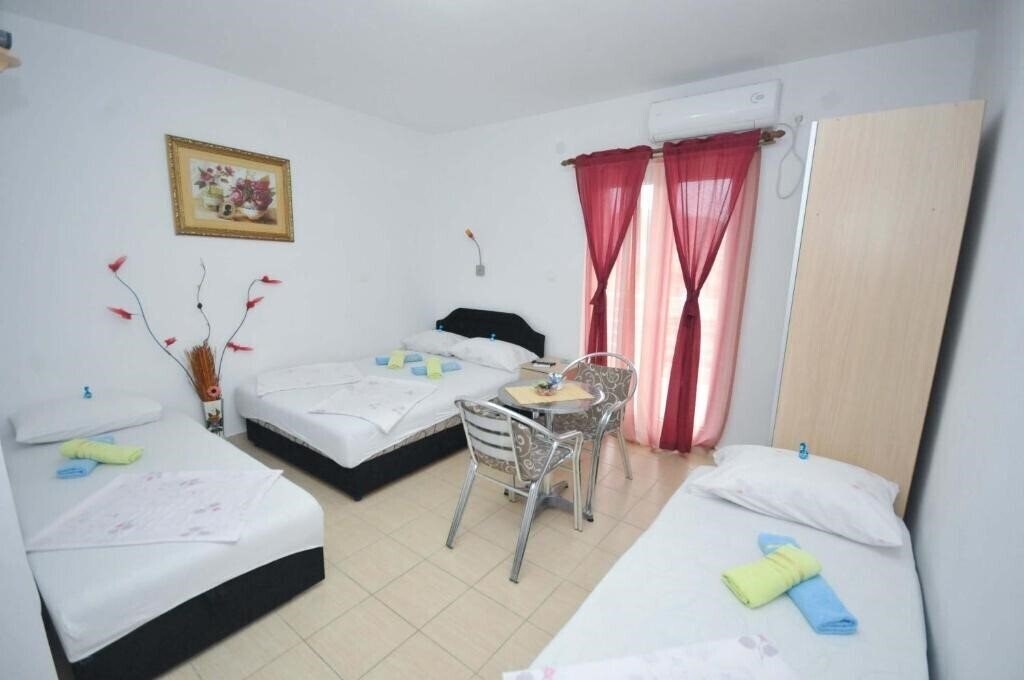 Fotografii Nedovic 3*