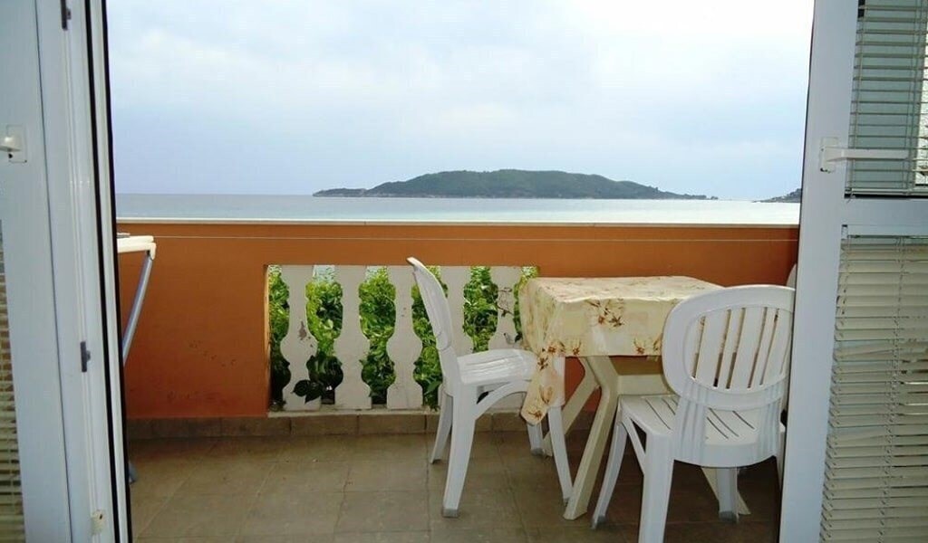 Imaginea Bozo Tri Ribara Class "B" вилла