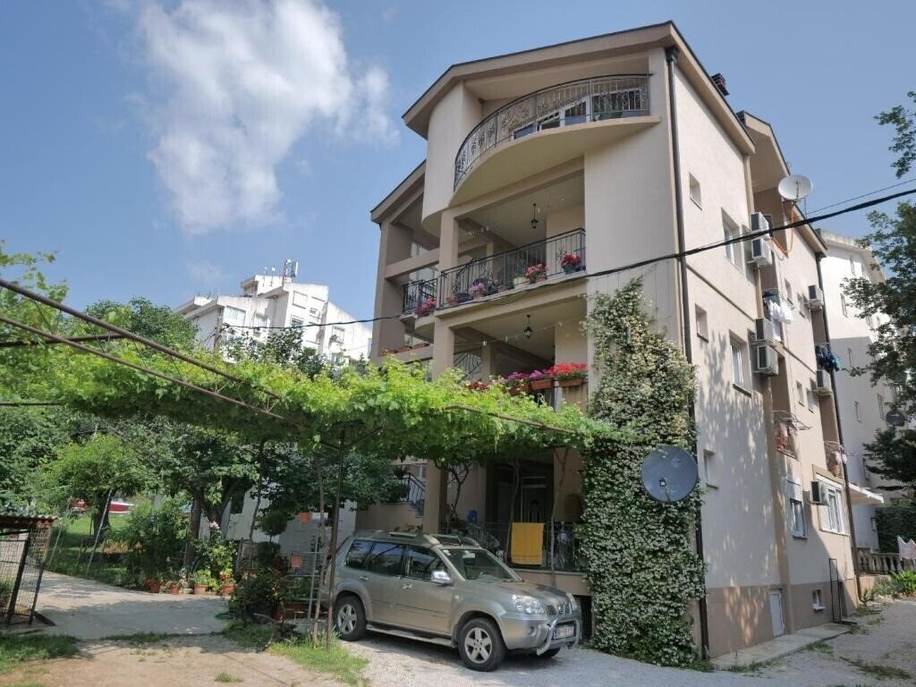 Отель Blagoj Apartments 3*