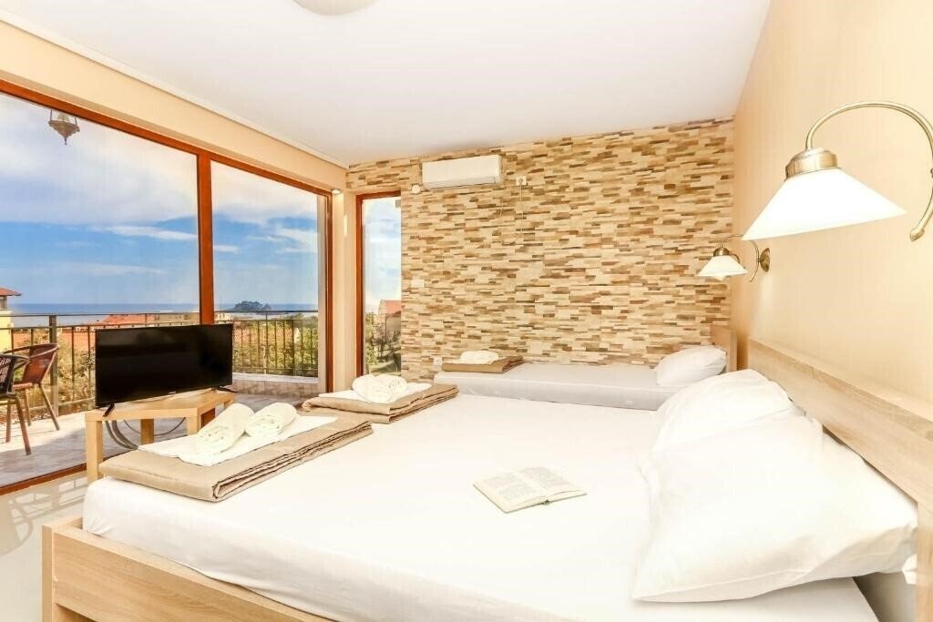 Imaginea Jovan Apartments 4*