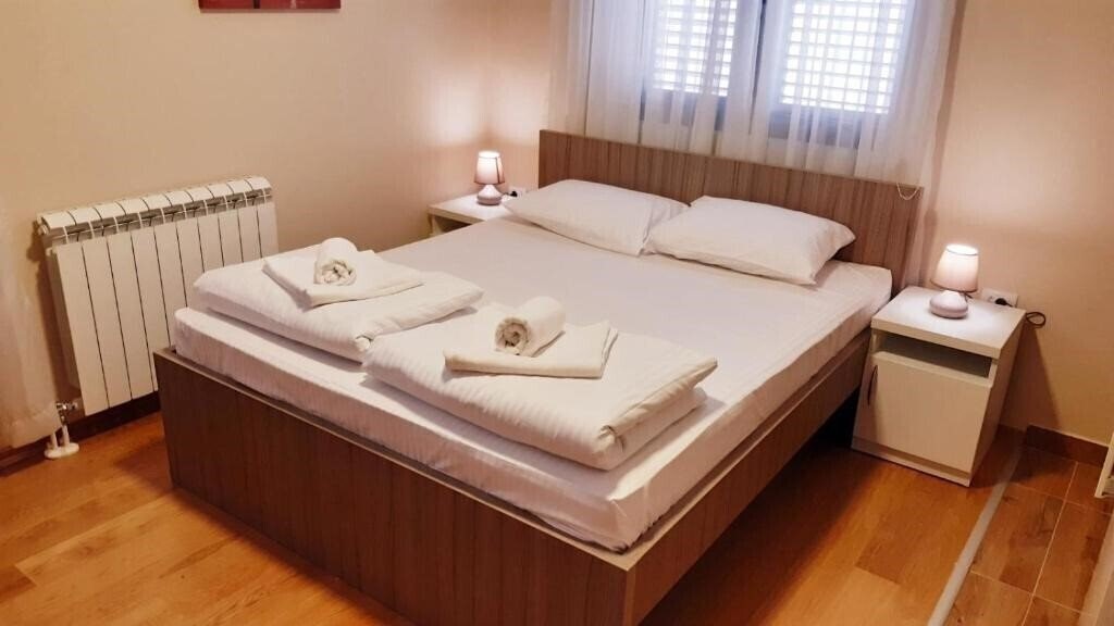 Imaginea Apartments «Pilon» 4*