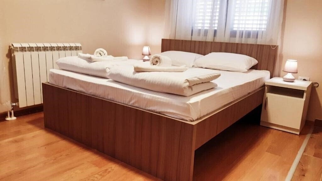 Imaginea Apartments «Pilon» 4*