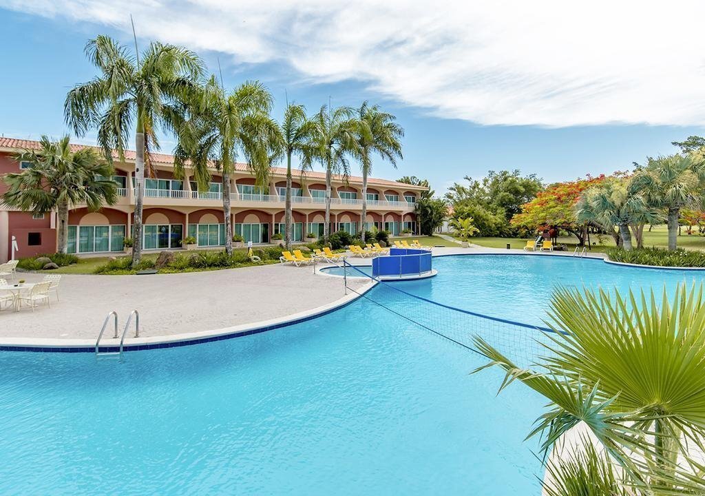 Hotel Hodelpa Garden Suites Golf & Convention Center 4*
