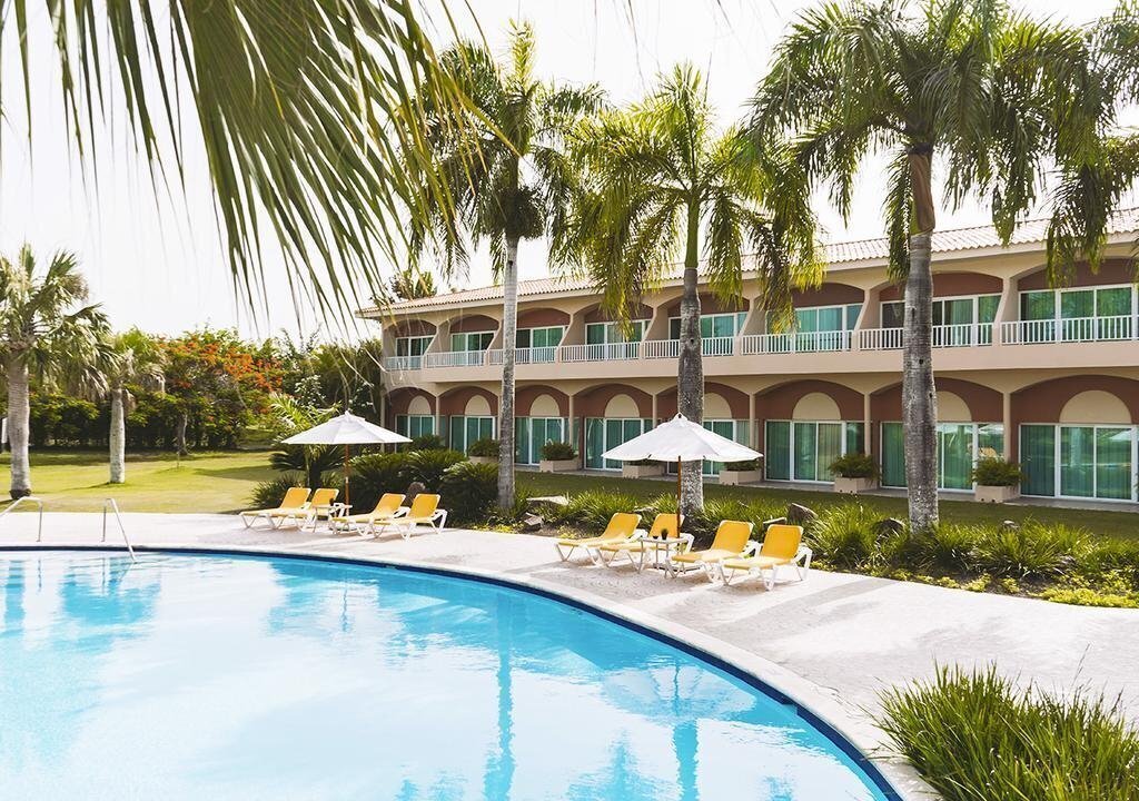 Imaginea Hodelpa Garden Suites Golf & Convention Center 4*