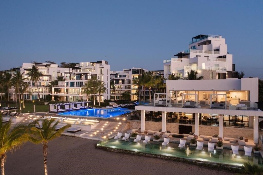 Отель The Ocean Club, A Luxury Collection Resort, Costa Norte 5*