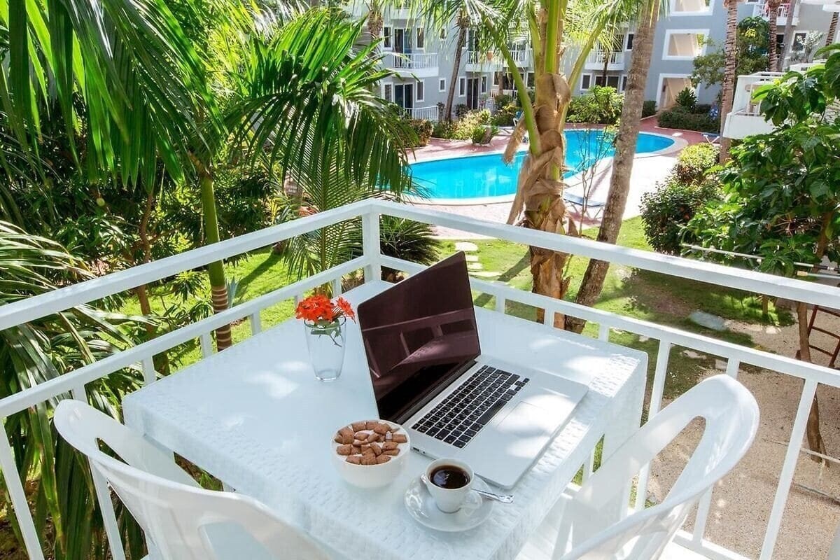 Imaginea Tropicana Suites Deluxe 3*