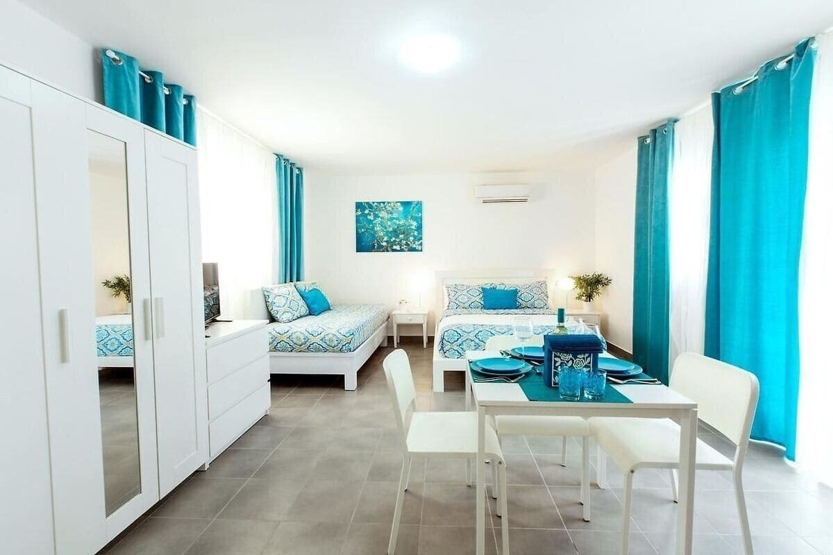 Imaginea Tropicana Suites Deluxe 3*