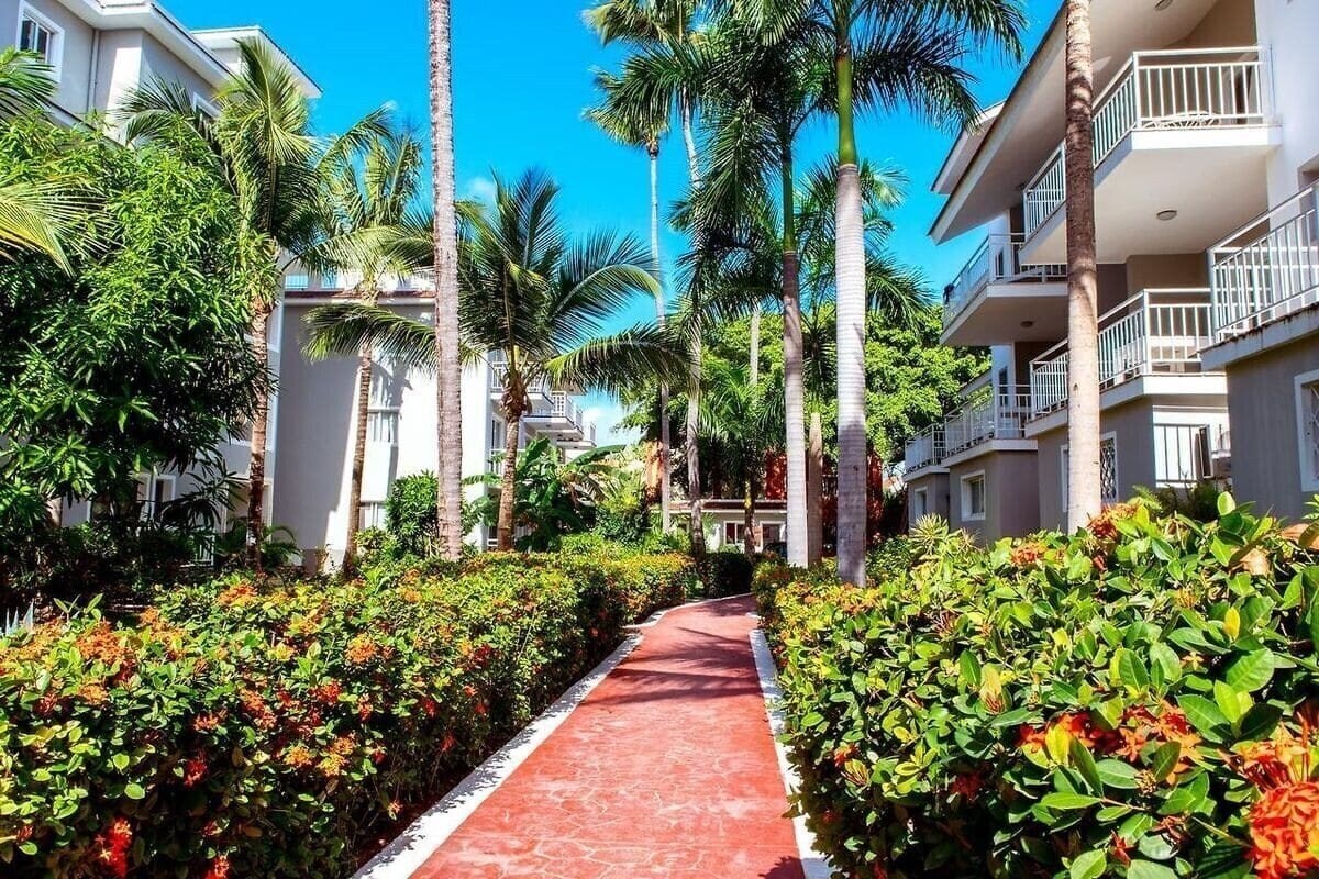 Hotel Tropicana Suites Deluxe 3*