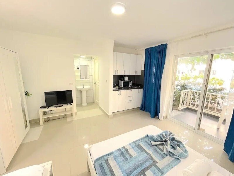 Imaginea Relax Studios Deluxe Pool Wifi Beach 4*