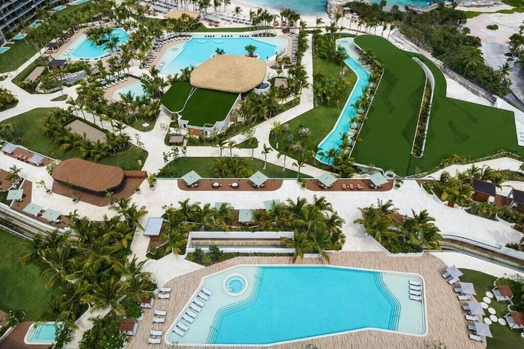 Imaginea The St. Regis Cap Cana Resort 4*