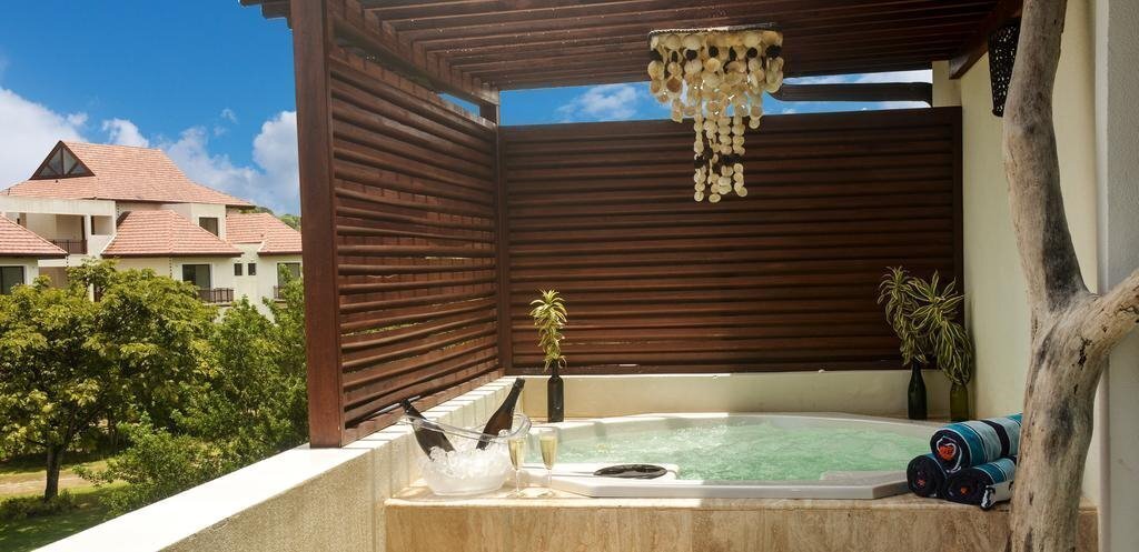 Imaginea El Portillo Residence 4*