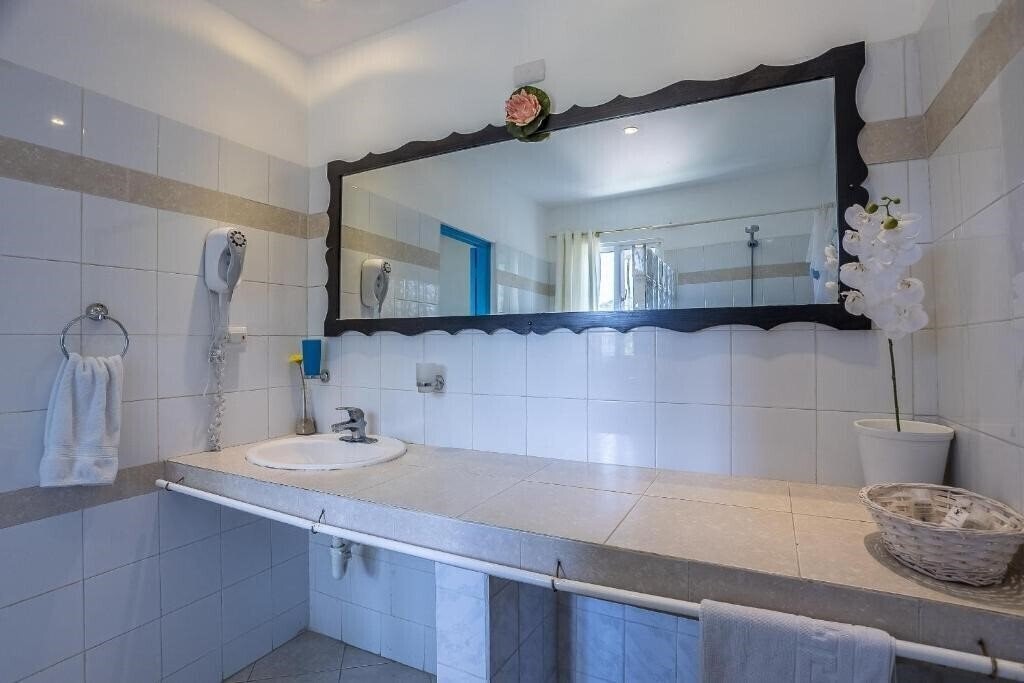Изображение Costarena Beach Hotel 3*