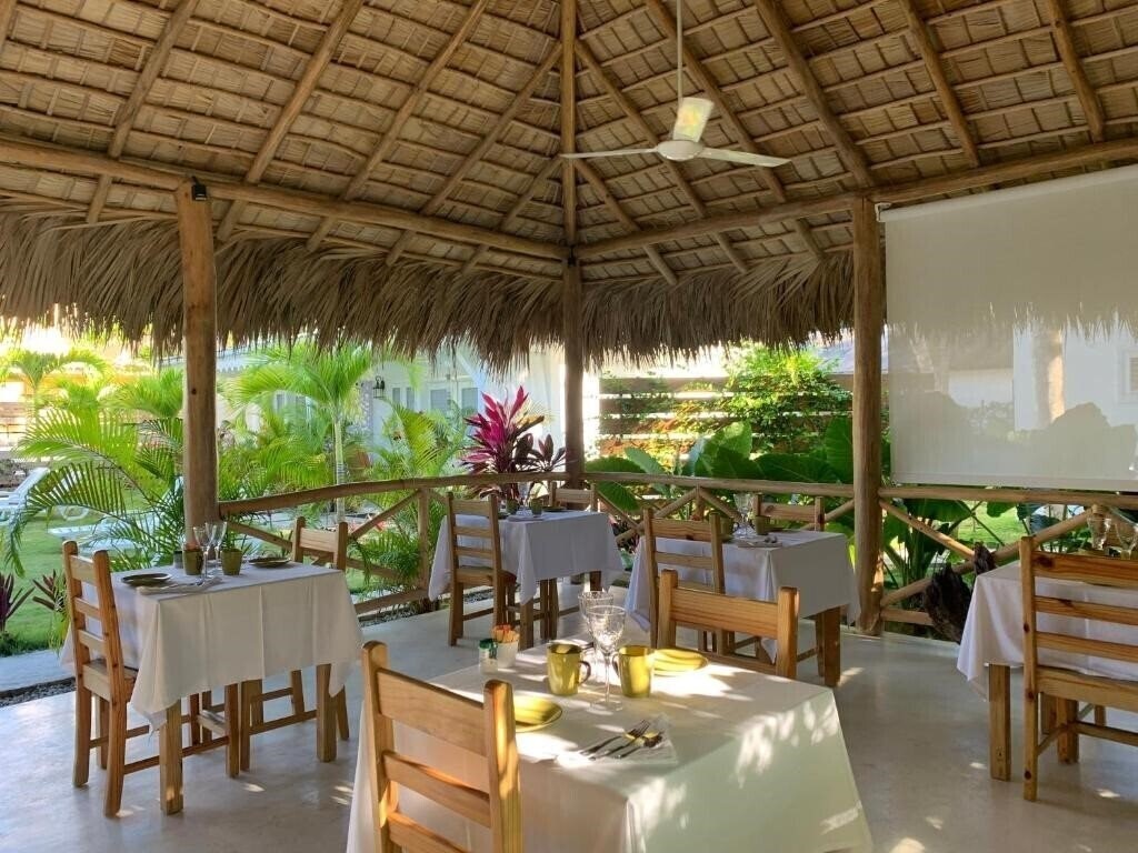 Imaginea Hotel Punta Popy 3*