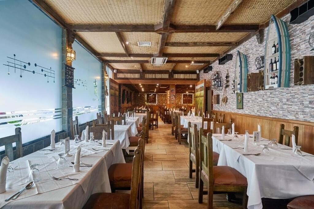 Изображение Hotel Riazor + 3*