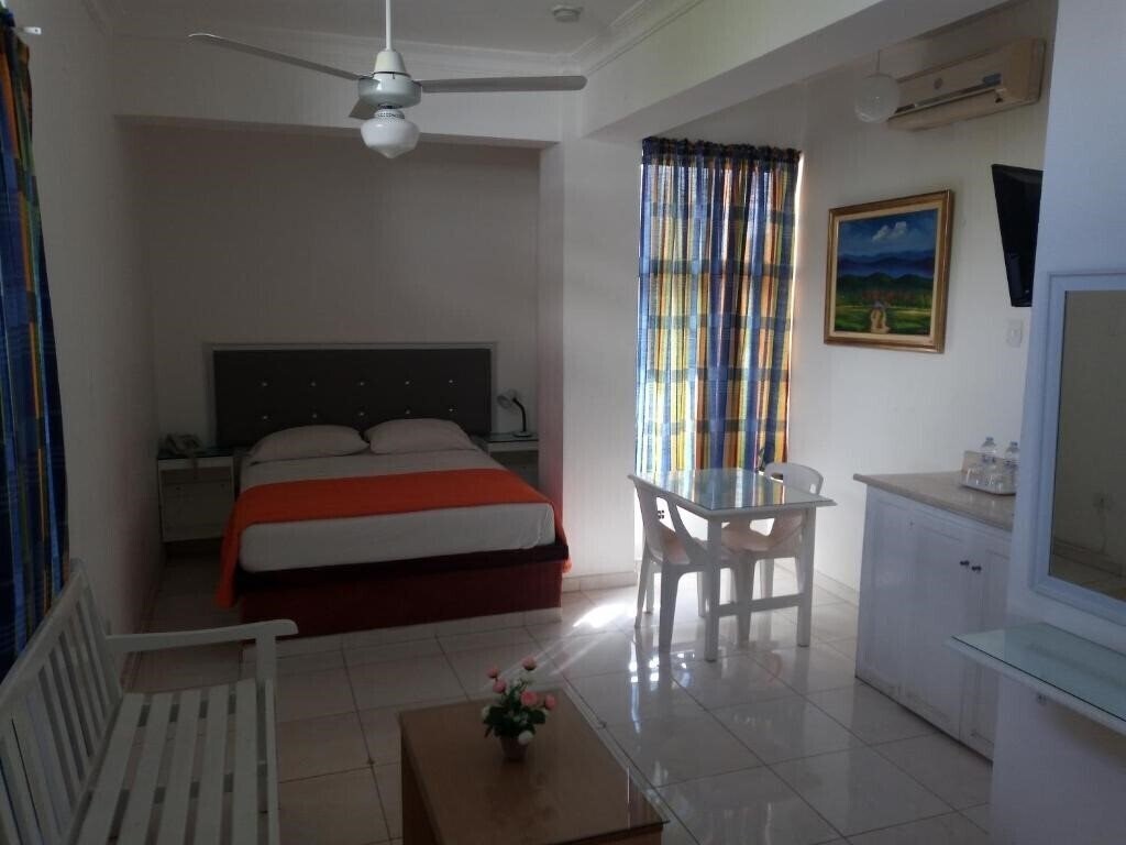 Imaginea Royal Palace 3*