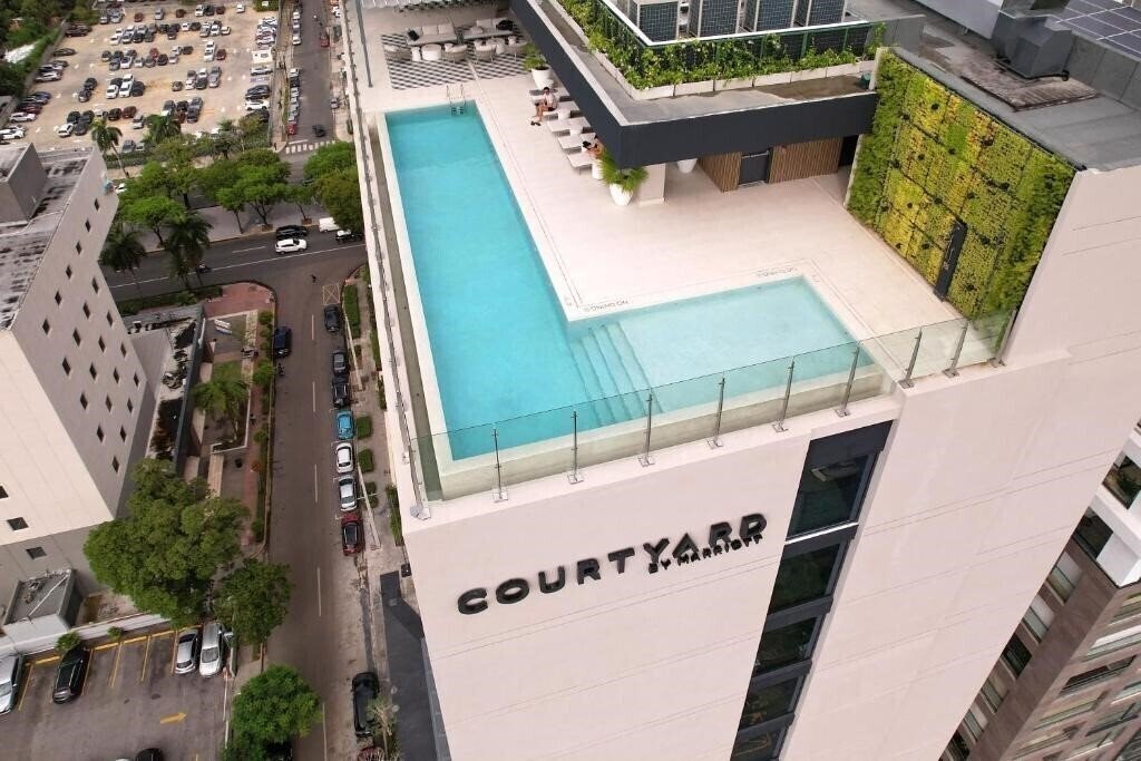 Fotografie Courtyard by Marriott Santo Domingo Piantini (ex. Courtyard Santo Domingo Piantini) 4*