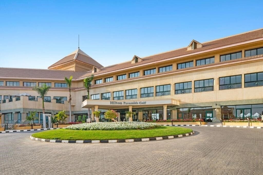 Hotel Hilton Pyramids Golf 4*